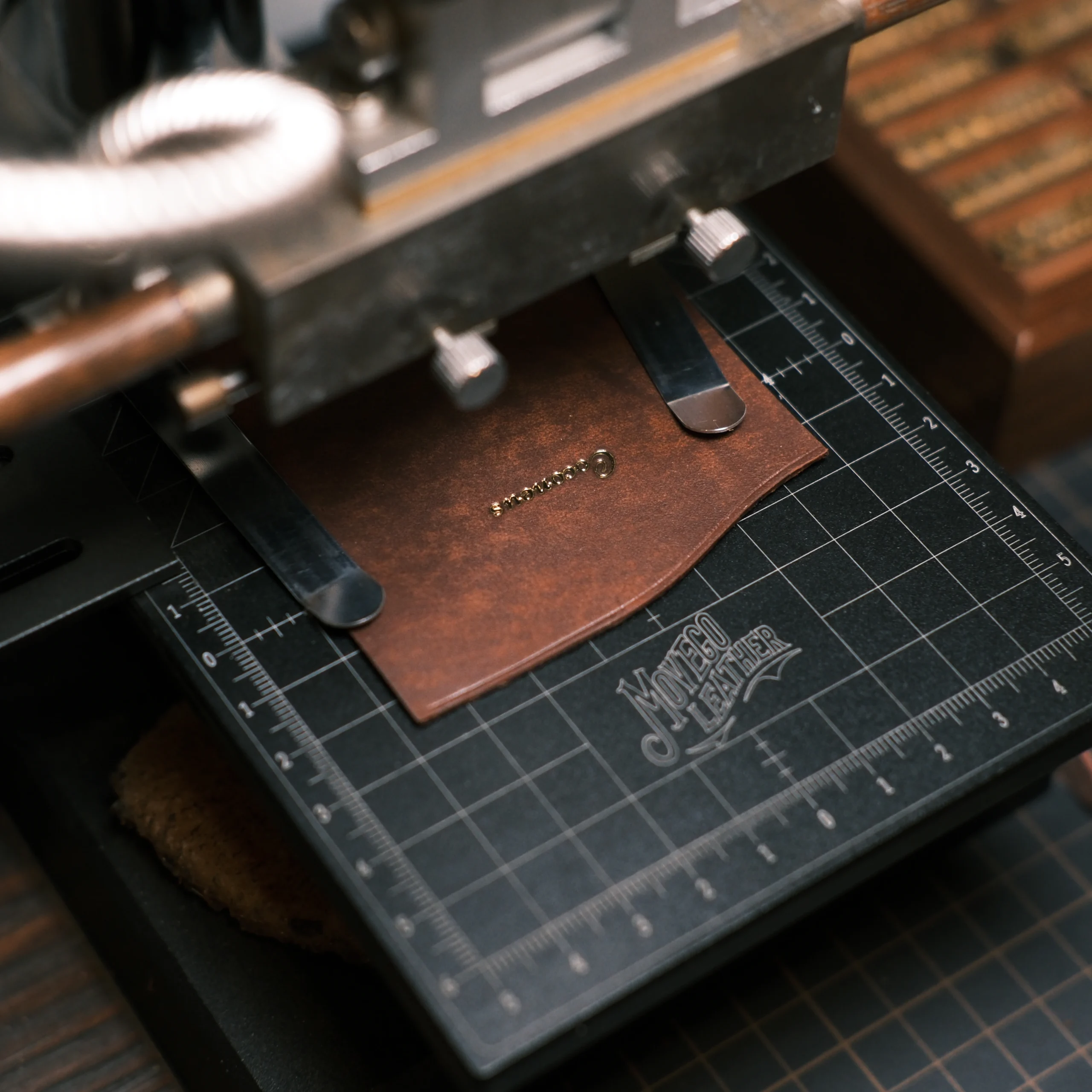 Khuôn chữ đồng